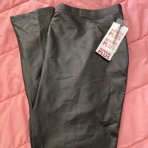 Black Faux Leather Looking Legging